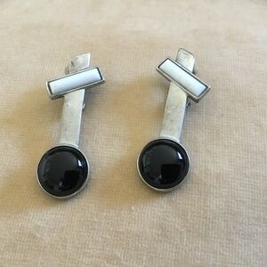 Ben Amun silver tone drop earings